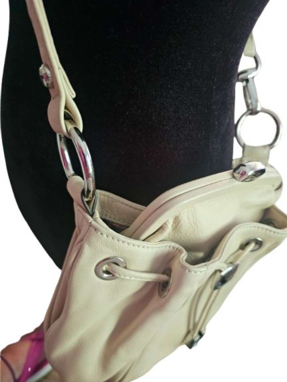 B. McKowsky Cream Drawstring Bucket Shoulder Bag - Picture 10 of 12